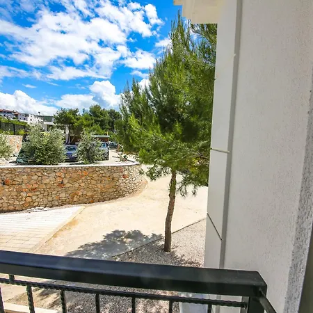 Panorama 4* Εξαμίλιο